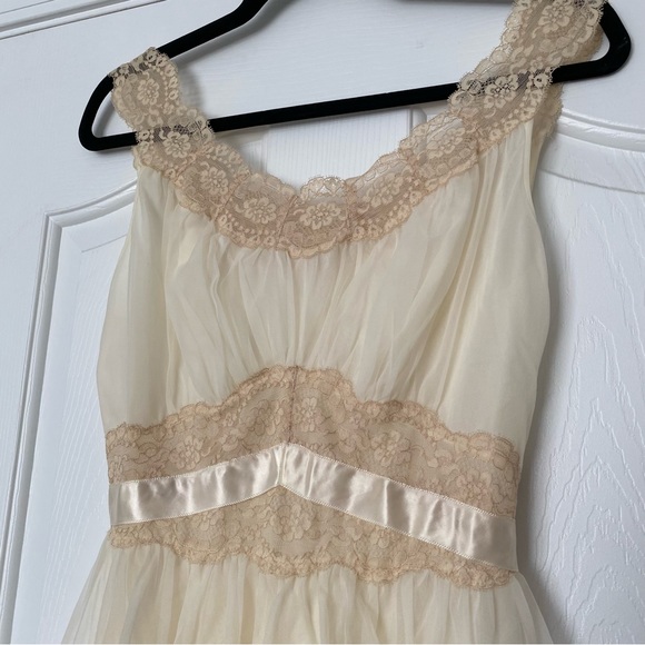 Vintage Vanity Fair 1950s Peignoir Robe & Gown Hollywood Regency Set - Picture 4 of 10